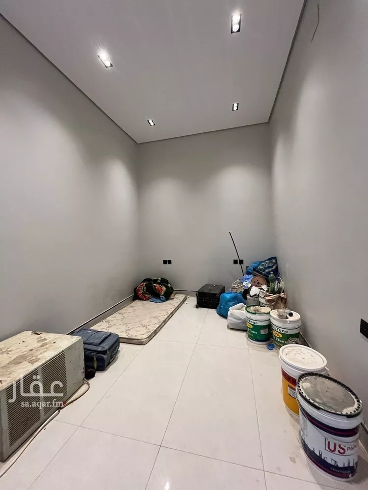 Villa for Sale in Riyadh Al Janadriyah 10