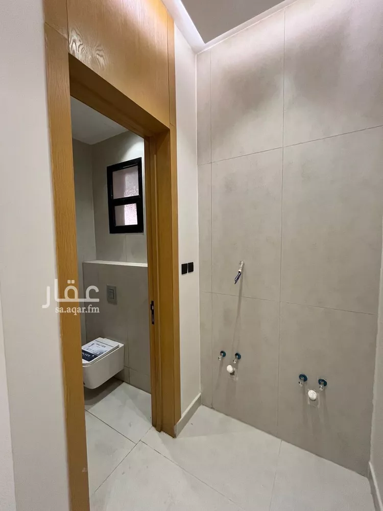Floor for Sale in Riyadh Al Janadriyah ุตูุฑุฉ 3