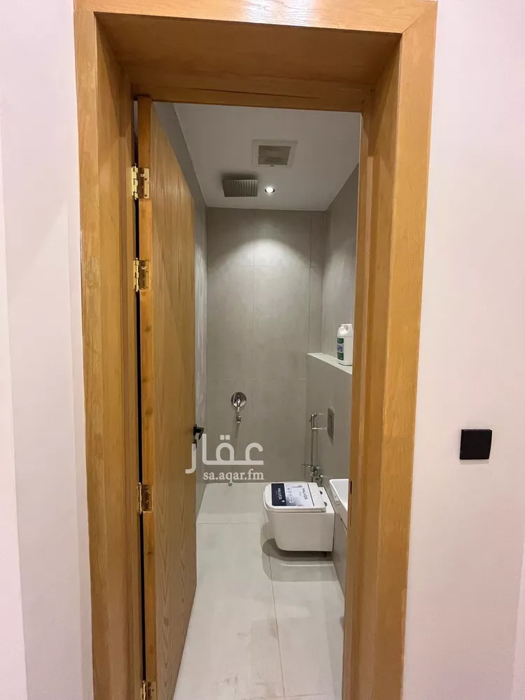 دور للبيع في شارع النخيل, حي النظيم, مدينة الرياض, منطقة الرياض 23