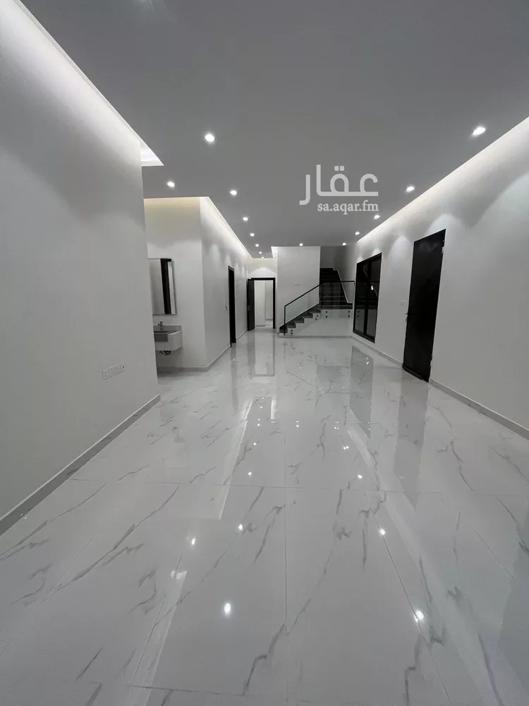 فيلا للبيع في شارع عمر ابن حبيب, حي الجنادرية, مدينة الرياض, منطقة الرياض 10