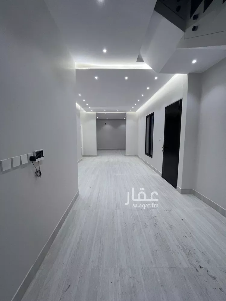 فيلا للبيع في شارع عياض بن خويلد, حي النظيم, مدينة الرياض, منطقة الرياض 6