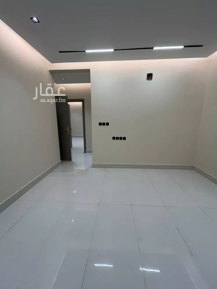 شقة للبيع في شارع عمر ابن حبيب, حي الجنادرية, مدينة الرياض, منطقة الرياض 20