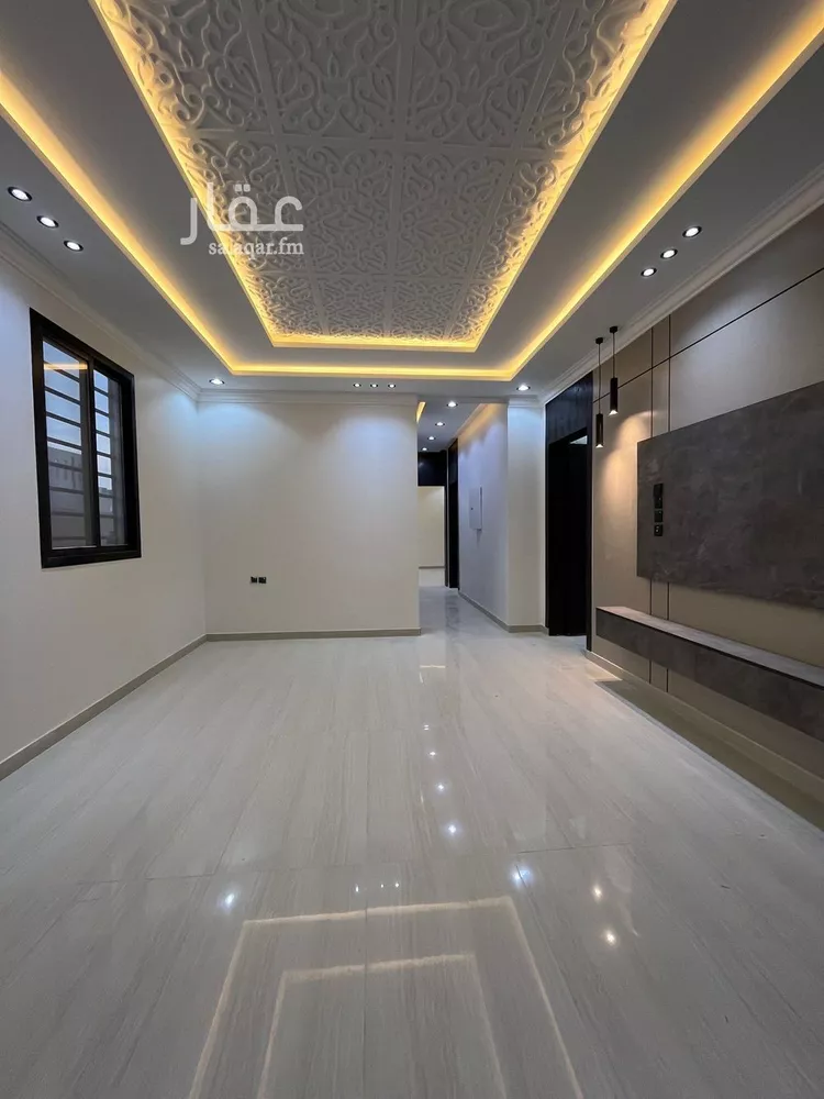 Floor for Sale in Riyadh Al Janadriyah 23