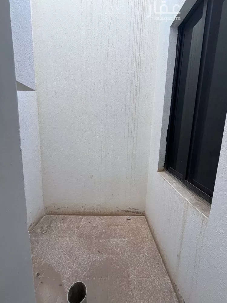 Floor for Sale in Riyadh Al Janadriyah 17