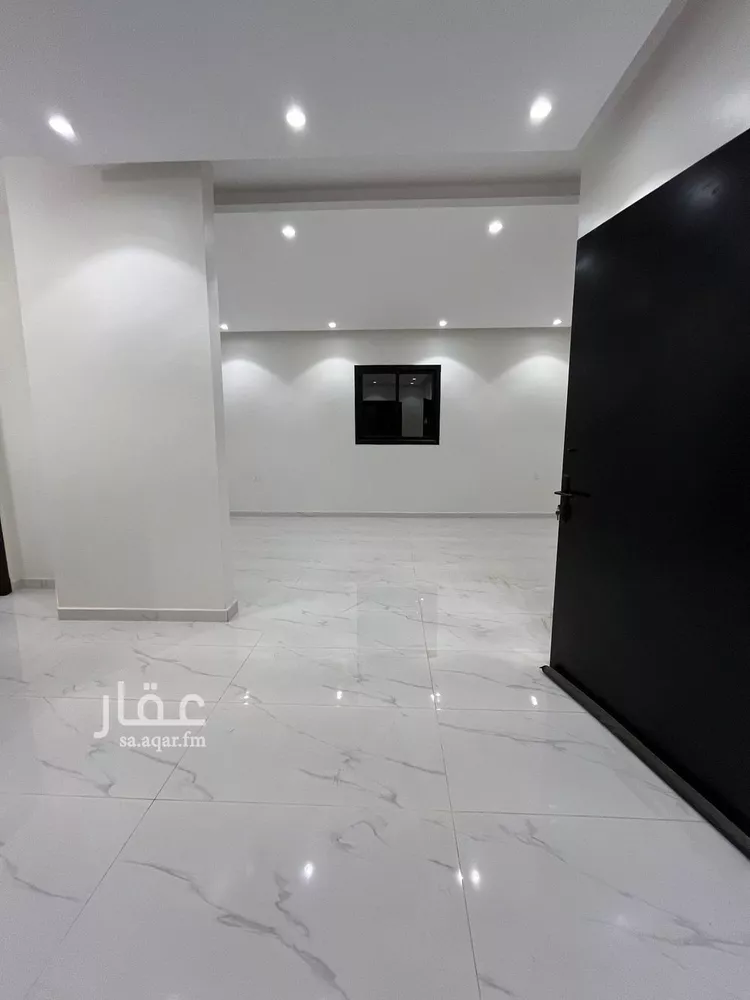 فيلا للبيع في شارع عمر ابن حبيب, حي الجنادرية, مدينة الرياض, منطقة الرياض 9