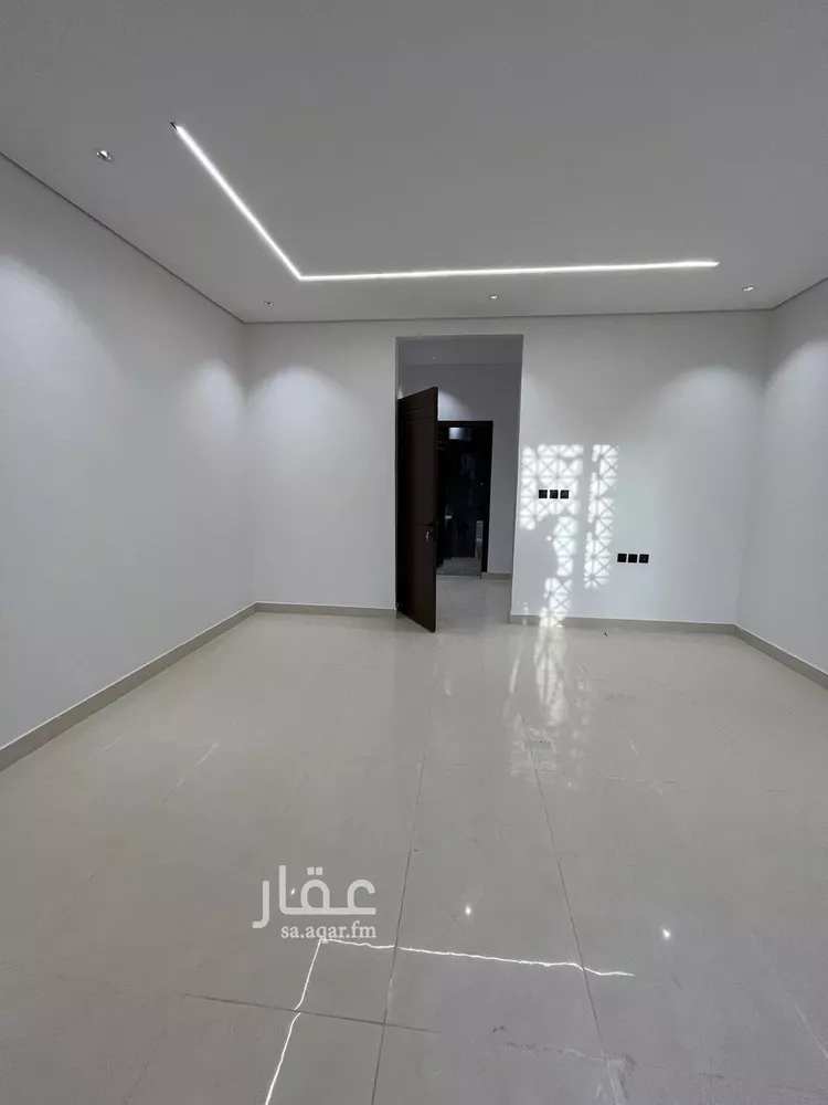 فيلا للبيع في شارع الضياء, حي الجنادرية, مدينة الرياض, منطقة الرياض 25