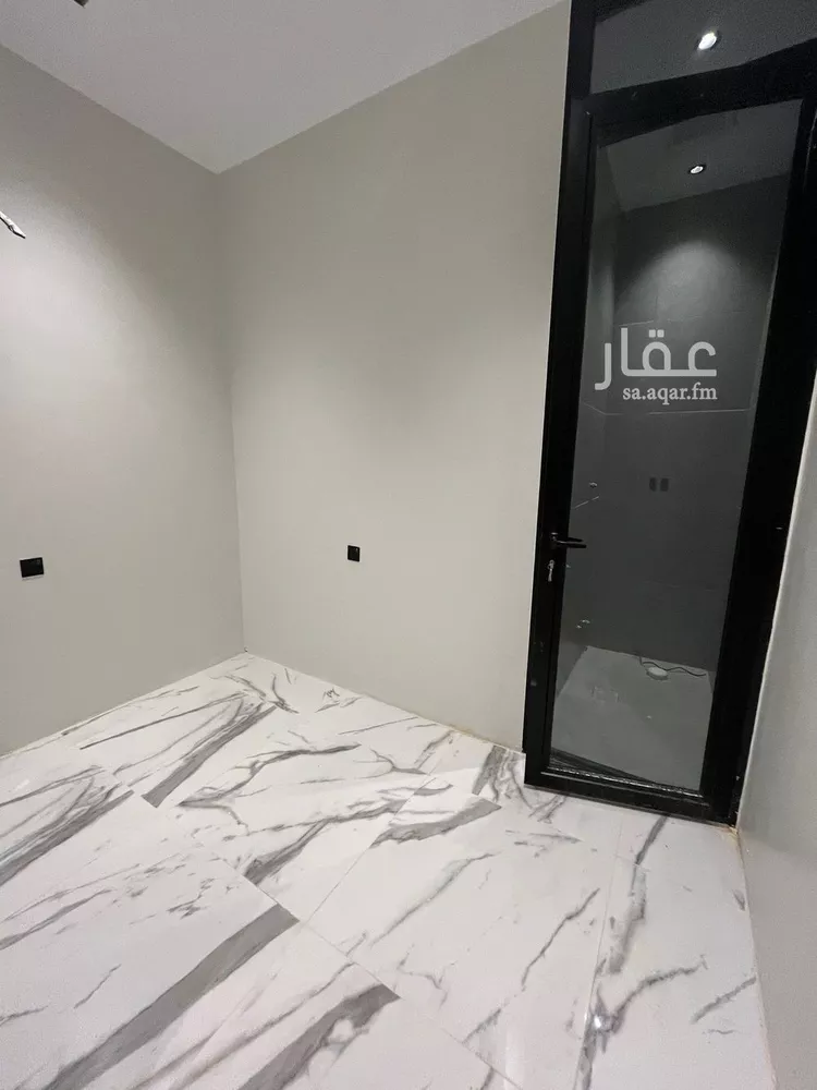 فيلا للبيع في شارع المطلاع, حي الجنادرية, مدينة الرياض, منطقة الرياض 11