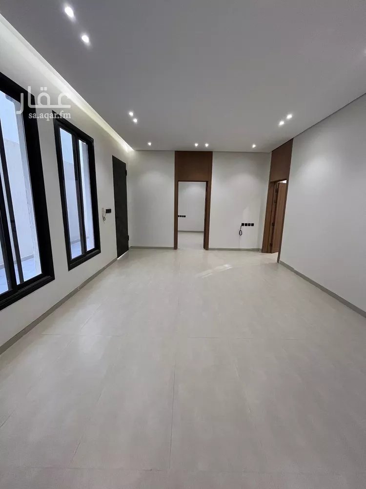 Floor for Sale in Riyadh Al Janadriyah 26
