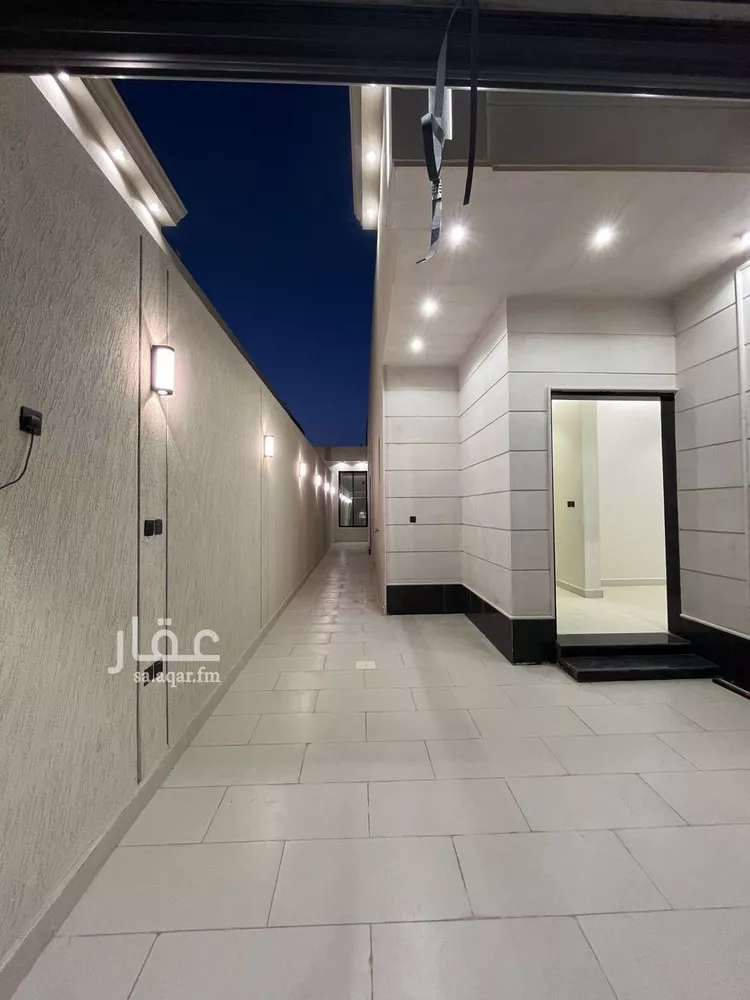 فيلا للبيع في شارع النخيل, حي النظيم, مدينة الرياض, منطقة الرياض صورة 2