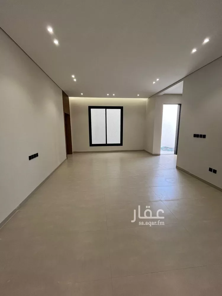 Floor for Sale in Riyadh Al Janadriyah 19