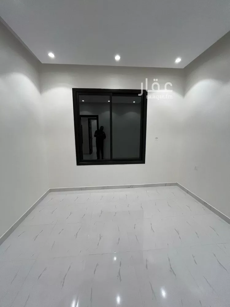 فيلا للبيع في شارع عمر ابن حبيب, حي الجنادرية, مدينة الرياض, منطقة الرياض 26