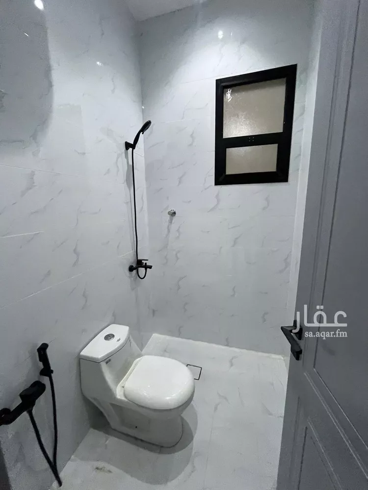 دور للبيع في حي الجنادرية, مدينة الرياض, منطقة الرياض 18