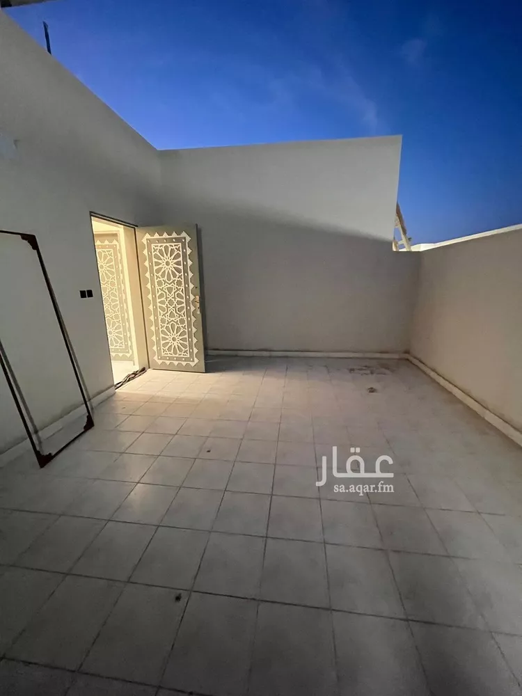 شقة للبيع في شارع عمر ابن حبيب, حي الجنادرية, مدينة الرياض, منطقة الرياض 21