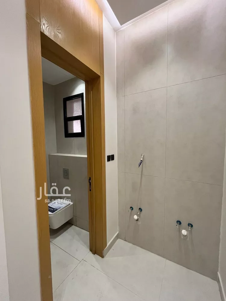دور للبيع في شارع النخيل, حي النظيم, مدينة الرياض, منطقة الرياض 9