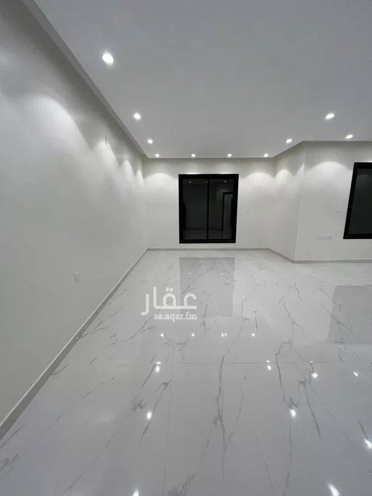 فيلا للبيع في شارع عمر ابن حبيب, حي الجنادرية, مدينة الرياض, منطقة الرياض 17