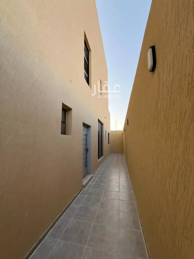 دور للبيع في شارع عبدالله بن عامر بن ربيعة, حي النخبة, مدينة الرياض, منطقة الرياض صورة 3