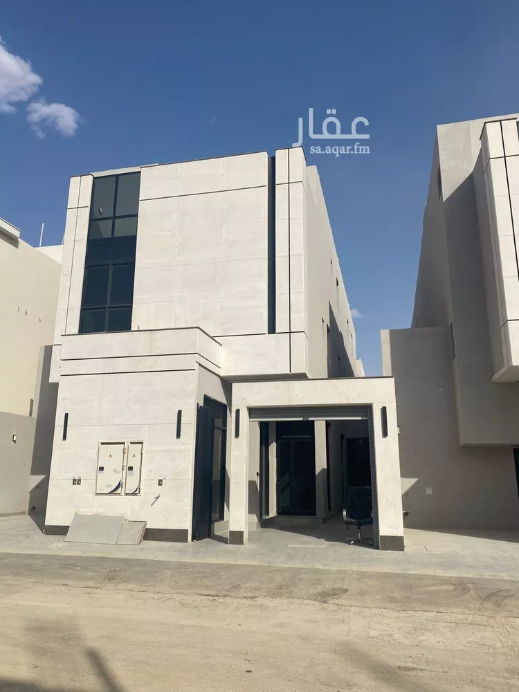 دور للبيع في شارع 553, حي الجنادرية, مدينة الرياض, منطقة الرياض 8