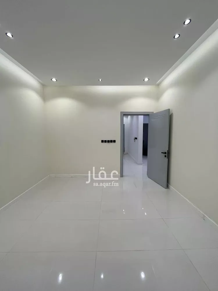 دور للبيع في شارع عبدالله بن عامر بن ربيعة, حي النخبة, مدينة الرياض, منطقة الرياض 14