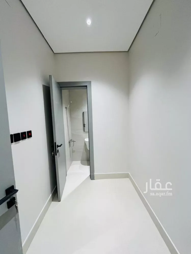 دور للبيع في شارع احمد بن عفيف, حي الجنادرية, مدينة الرياض, منطقة الرياض صورة 3