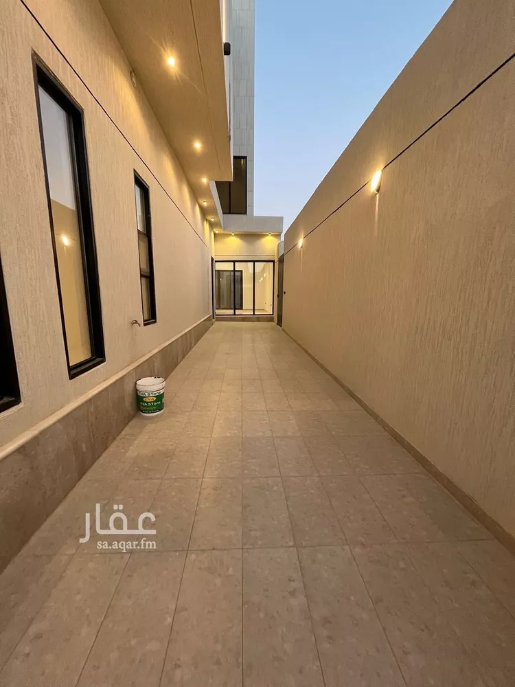 فيلا للبيع في شارع عمر ابن حبيب, حي الجنادرية, مدينة الرياض, منطقة الرياض صورة 4