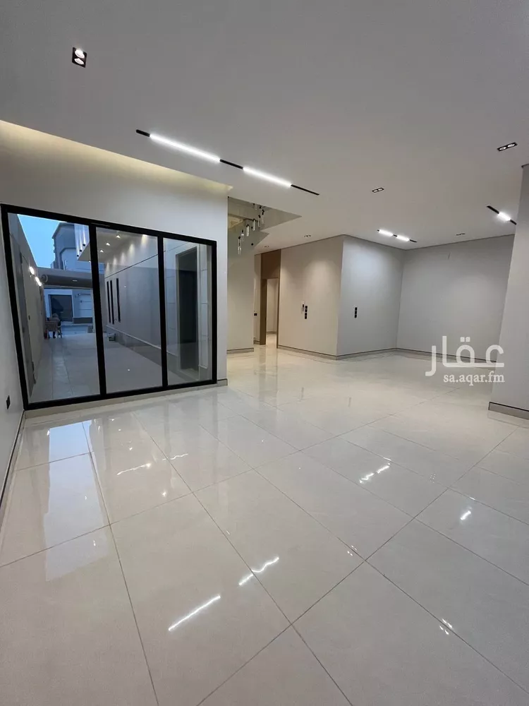 Villa for Sale in Riyadh Al Janadriyah 19