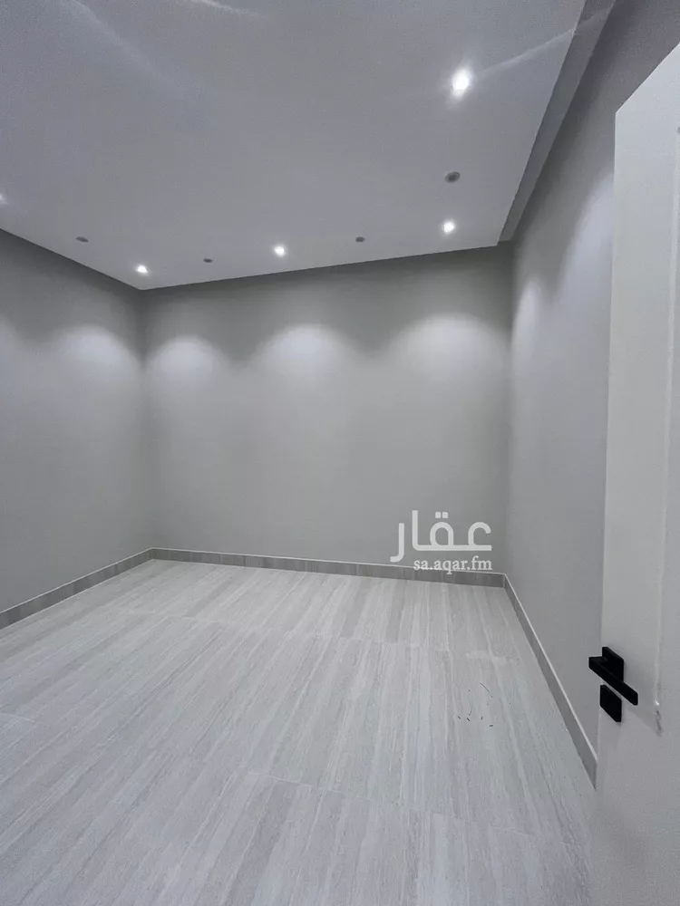 فيلا للبيع في شارع عياض بن خويلد, حي النظيم, مدينة الرياض, منطقة الرياض 13