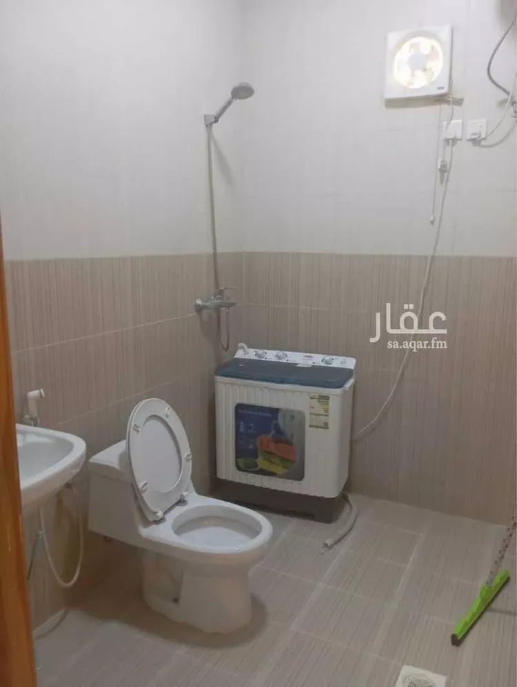عمارة للإيجار في شارع الملك عبدالله, حي أحد, مدينة خميس مشيط, منطقة عسير