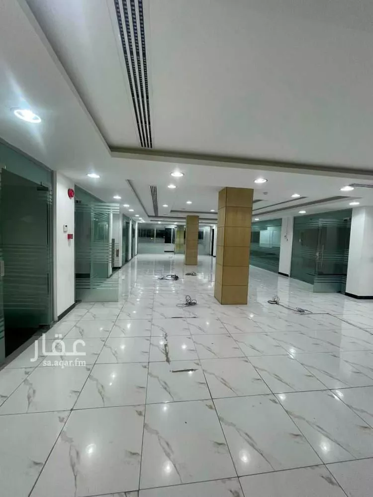 عمارة للإيجار في شارع العليا, حي المروج, مدينة الرياض, منطقة الرياض صورة 3