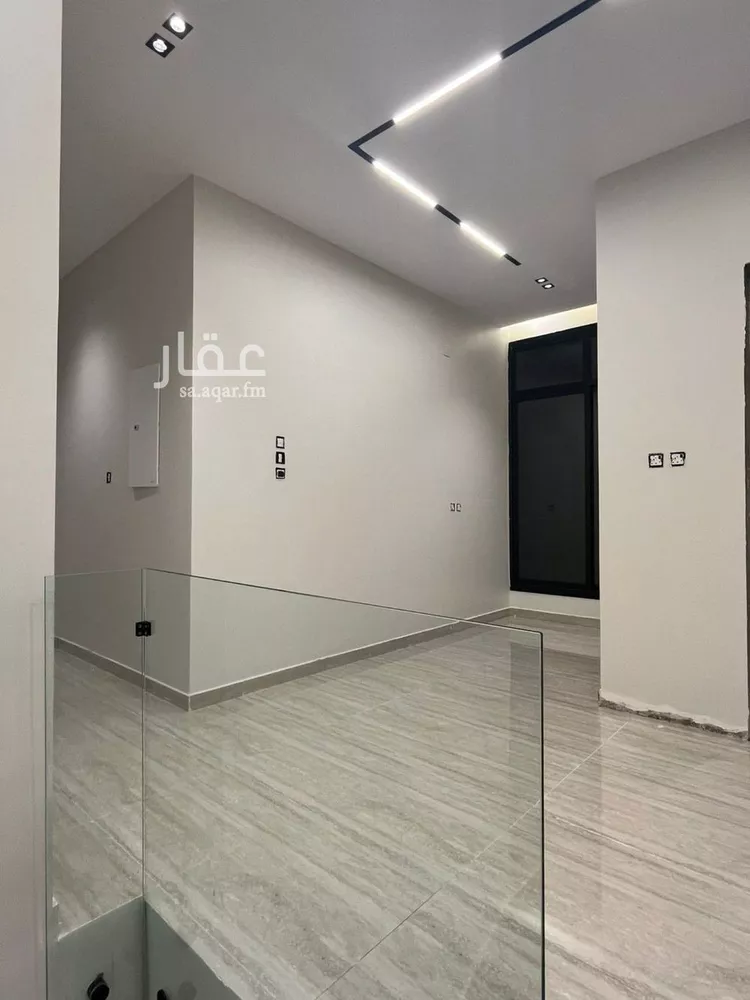 فيلا للبيع في شارع قيس بن الملوح, حي الرمال, مدينة الرياض, منطقة الرياض صورة 2