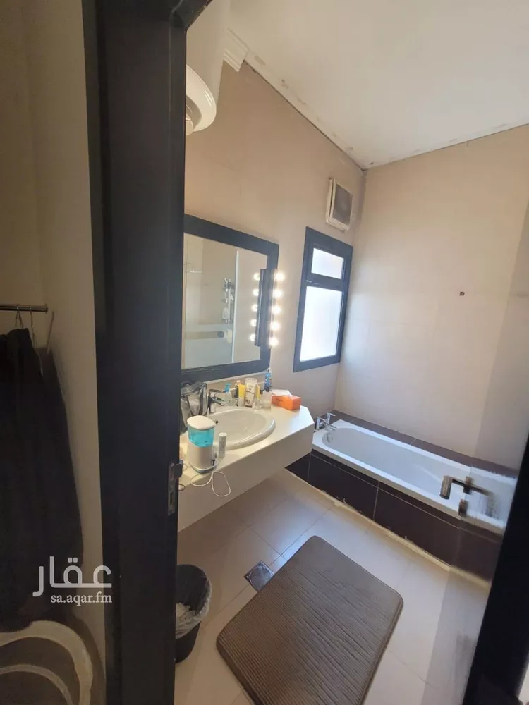 فيلا للإيجار في شارع عبدالباسط بن خليل, حي النرجس, مدينة الرياض, منطقة الرياض صورة 4