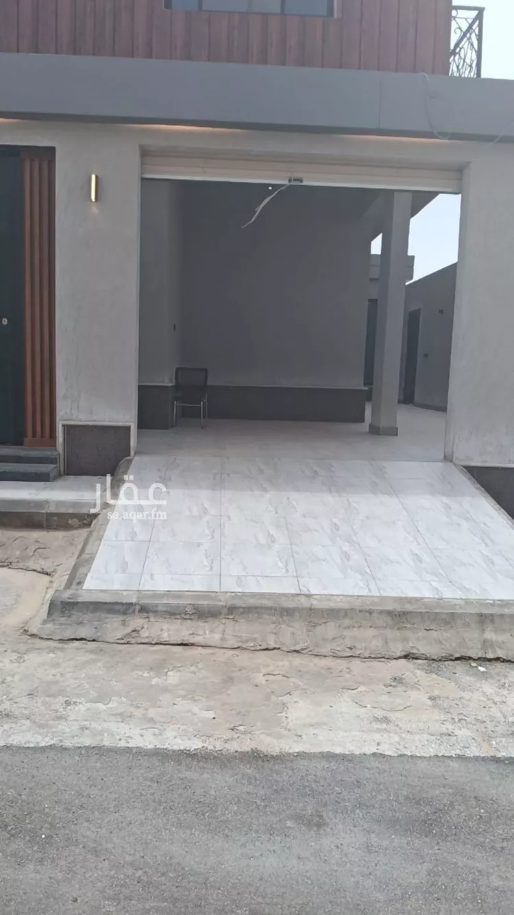 فيلا للبيع في شارع عبيدالله الفقيه, حي الرمال, مدينة الرياض, منطقة الرياض صورة 3