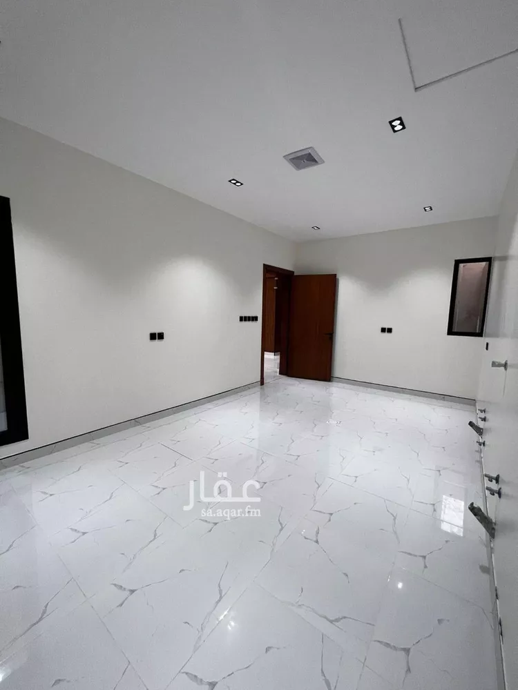 فيلا للبيع في شارع أبي طالب الكرخي, حي الخليج, مدينة الرياض, منطقة الرياض صورة 3