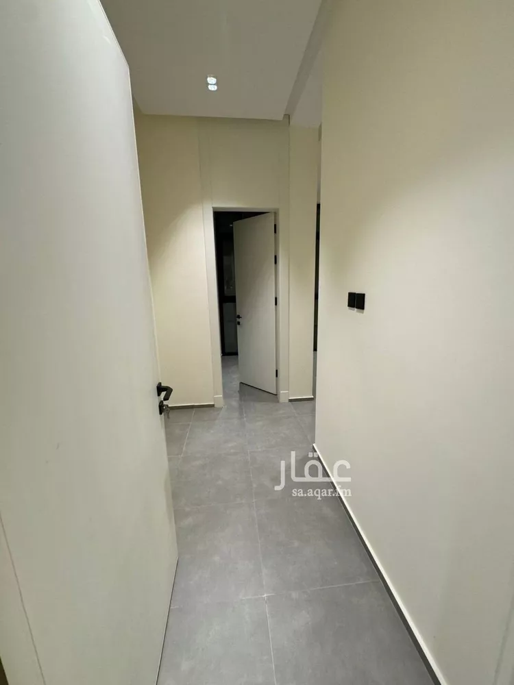 شقة للبيع في شارع رقم 326, حي الملقا, مدينة الرياض, منطقة الرياض صورة 3