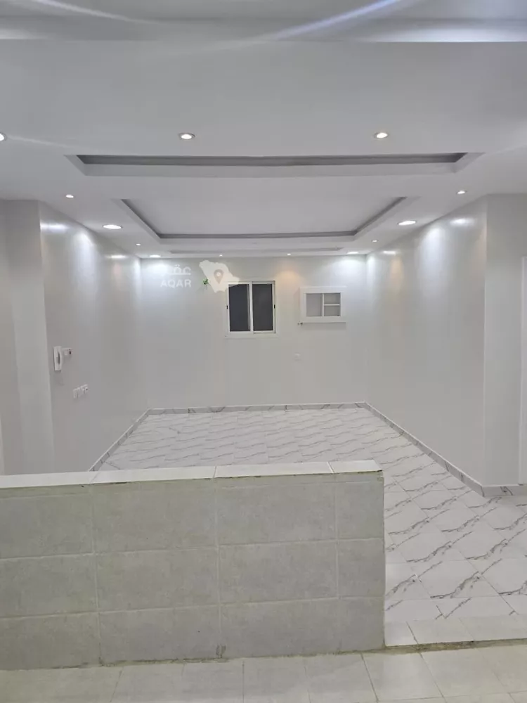 شقة للإيجار في شارع العباس بن حاتم ، حي عكاظ ، الرياض ، منطقة الرياض 5