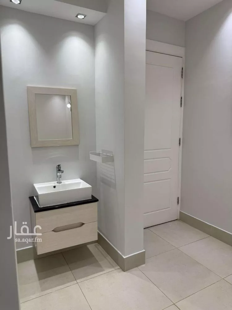 شقة للإيجار في شارع عمر الهواري, حي القيروان, مدينة الرياض, منطقة الرياض 8