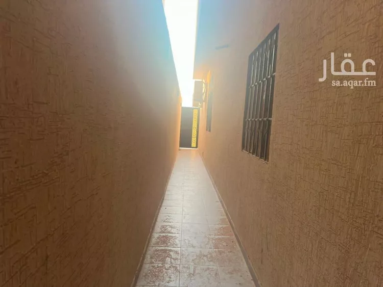 Floor for Rent in Riyadh Al Qadisiyah