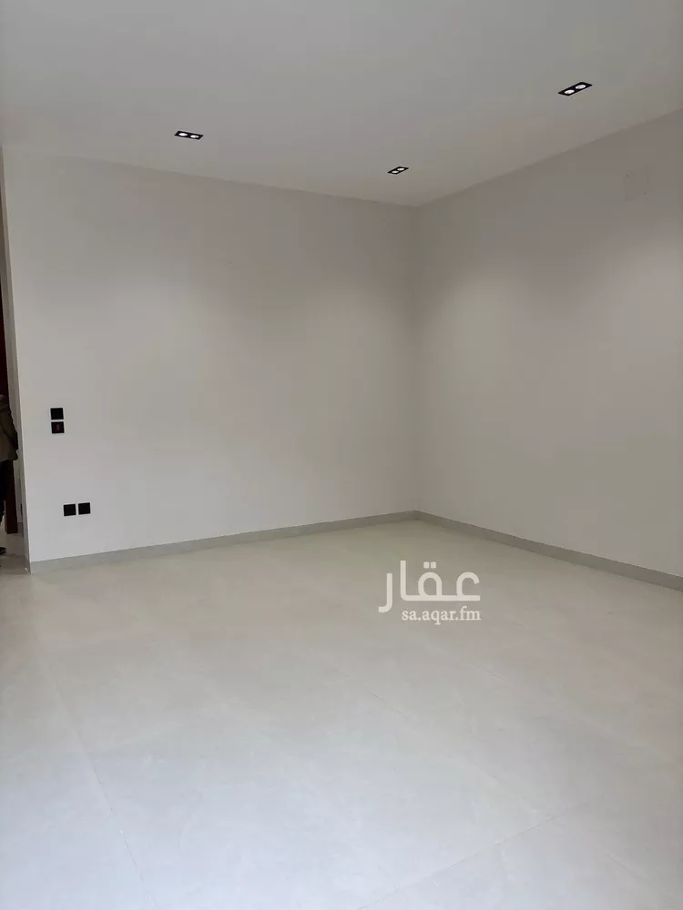 فيلا للبيع في شارع أوس العامري, حي النسيم الغربي, مدينة الرياض, منطقة الرياض صورة 3