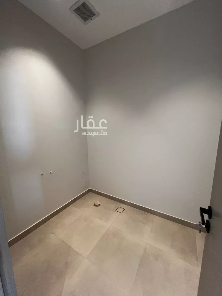 شقة للبيع في شارع الشيخ عبدالرحمن بن عبداللطيف بن عبدال, حي المنار, مدينة الرياض, منطقة الرياض صورة 4