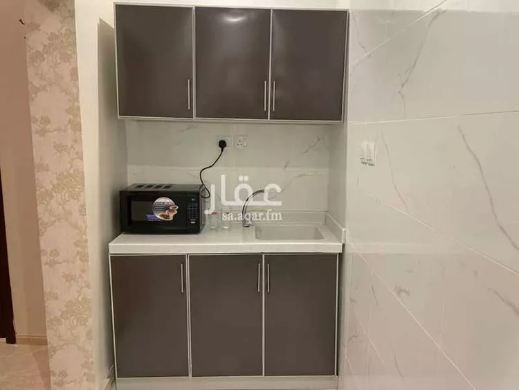 شقة مفروشة للحجز في شارع الشيخ عبدالله المخضوب, حي الفلاح, الرياض صورة 2