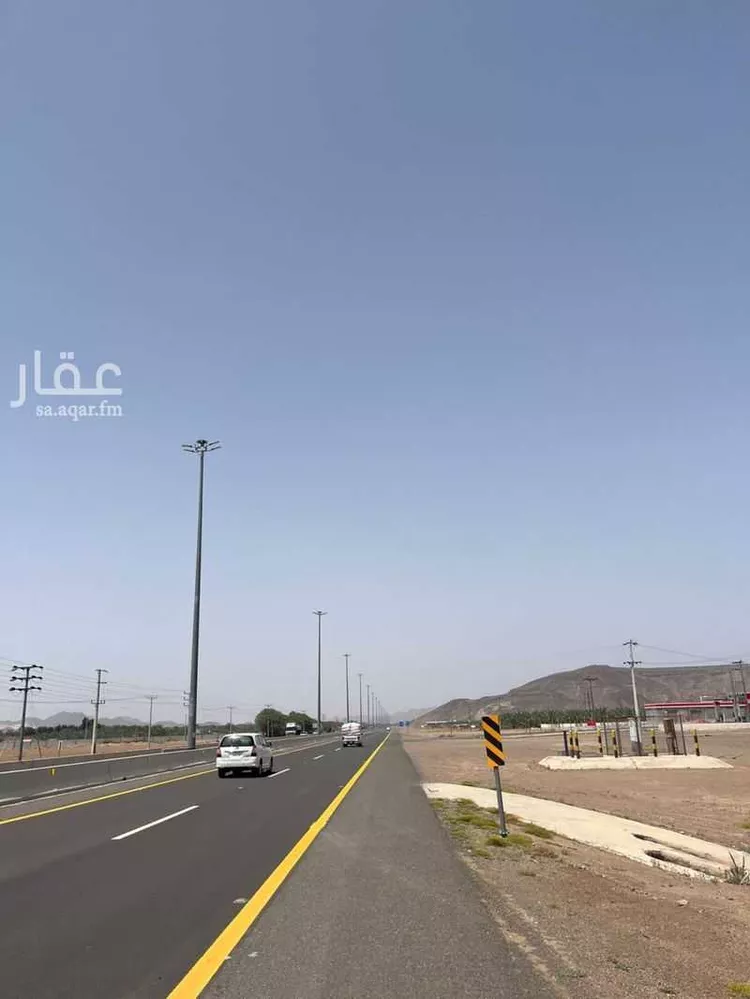 محل للبيع في شارع طريق تبوك المدينة المنورة, حي المندسة, مدينة المدينة المنورة, منطقة المدينة المنورة صورة 2