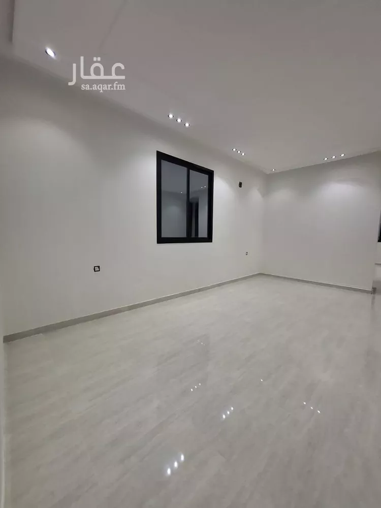 Floor for Sale in Riyadh Al Hazm 13