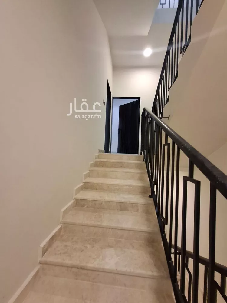 Floor for Sale in Riyadh Al Hazm 10