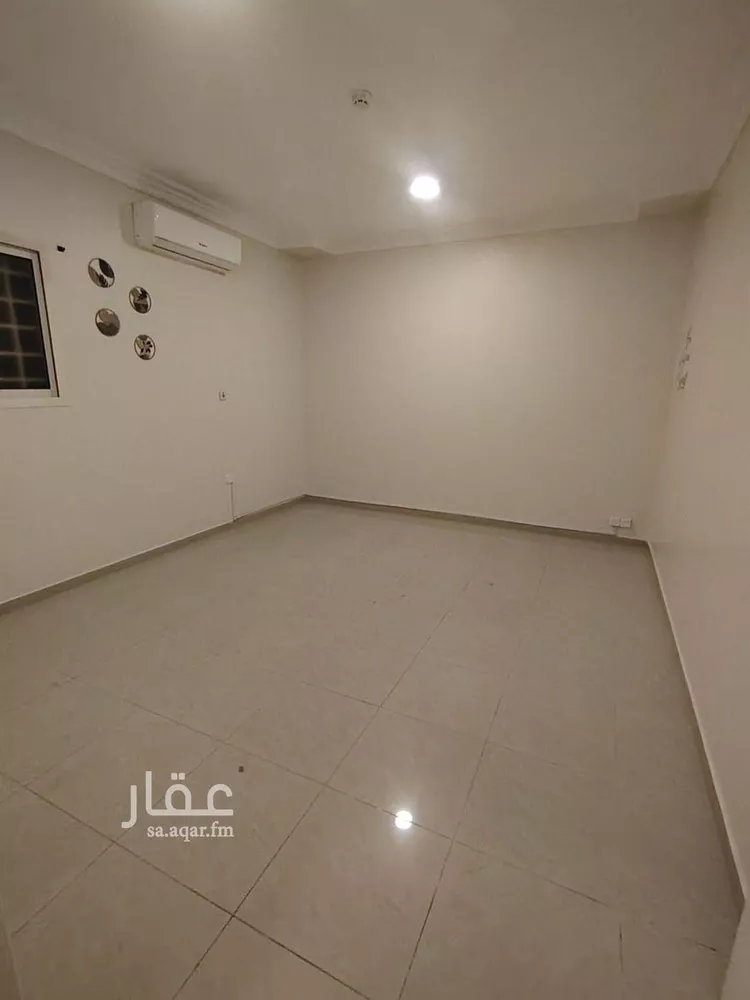 شقة للإيجار في شارع الشيخ حسن بن حسين بن علي, حي الحمراء, مدينة الرياض, منطقة الرياض