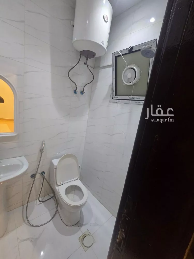 شقة للإيجار في شارع الأمير عبدالله بن سعود بن عبدالله صنيت, حي الصحافة, مدينة الرياض, منطقة الرياض صورة 3