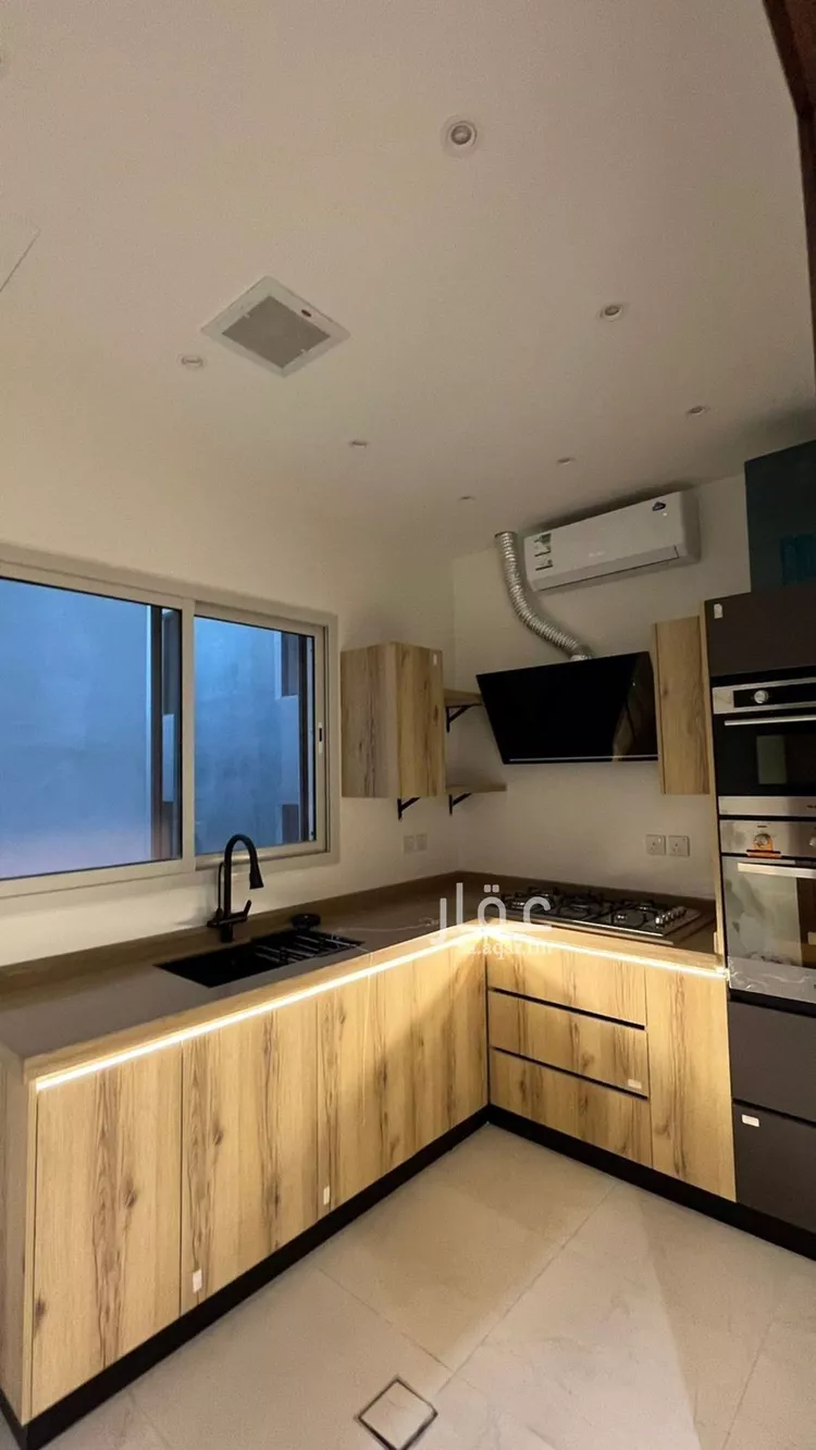 فيلا للإيجار في شارع أحمد بن الحجاج, حي العارض, مدينة الرياض, منطقة الرياض صورة 2