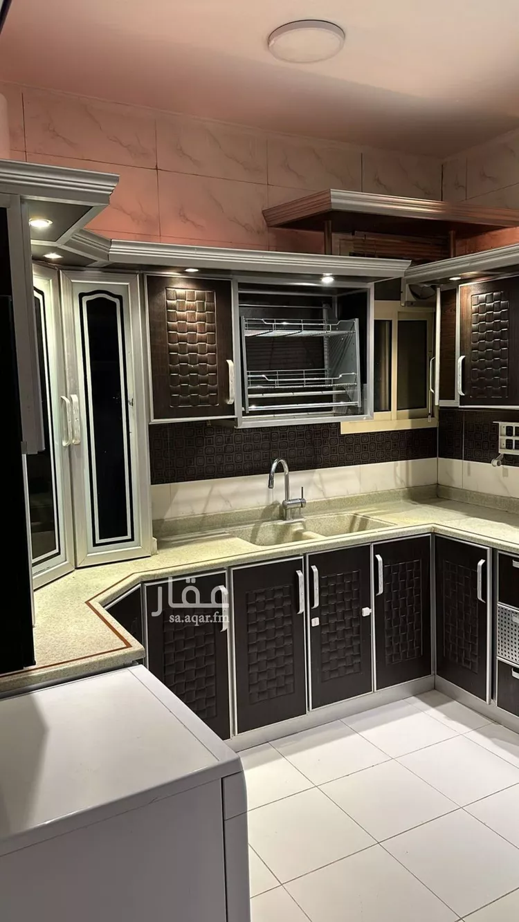 شقة للإيجار في شارع إبراهيم القيسي, حي الإزدهار, مدينة الرياض, منطقة الرياض صورة 2