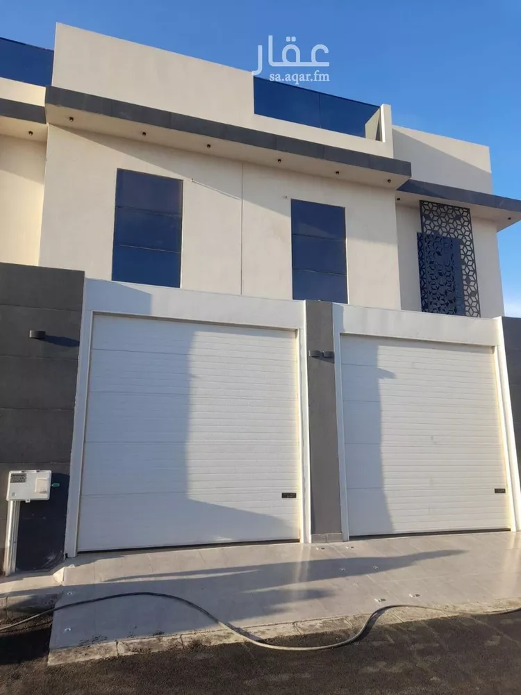 فيلا للبيع في شارع البلدي, حي العارض, مدينة الرياض, منطقة الرياض 1 صورة