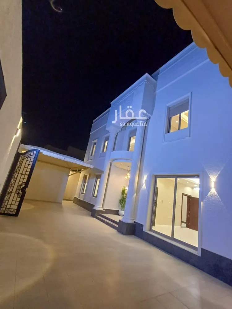 فيلا للبيع في شارع القطائف, حي الندى, مدينة الرياض, منطقة الرياض