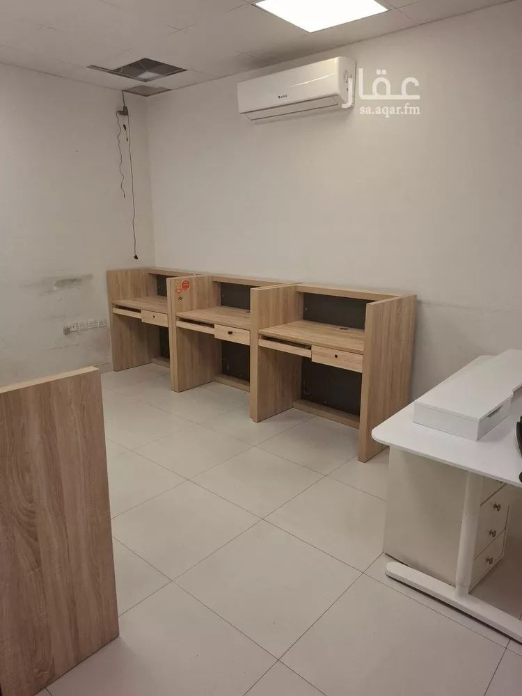 مكتب تجاري للإيجار في شارع الدائرى الشمالى الفرعي, حي الوادي, مدينة الرياض, منطقة الرياض صورة 5