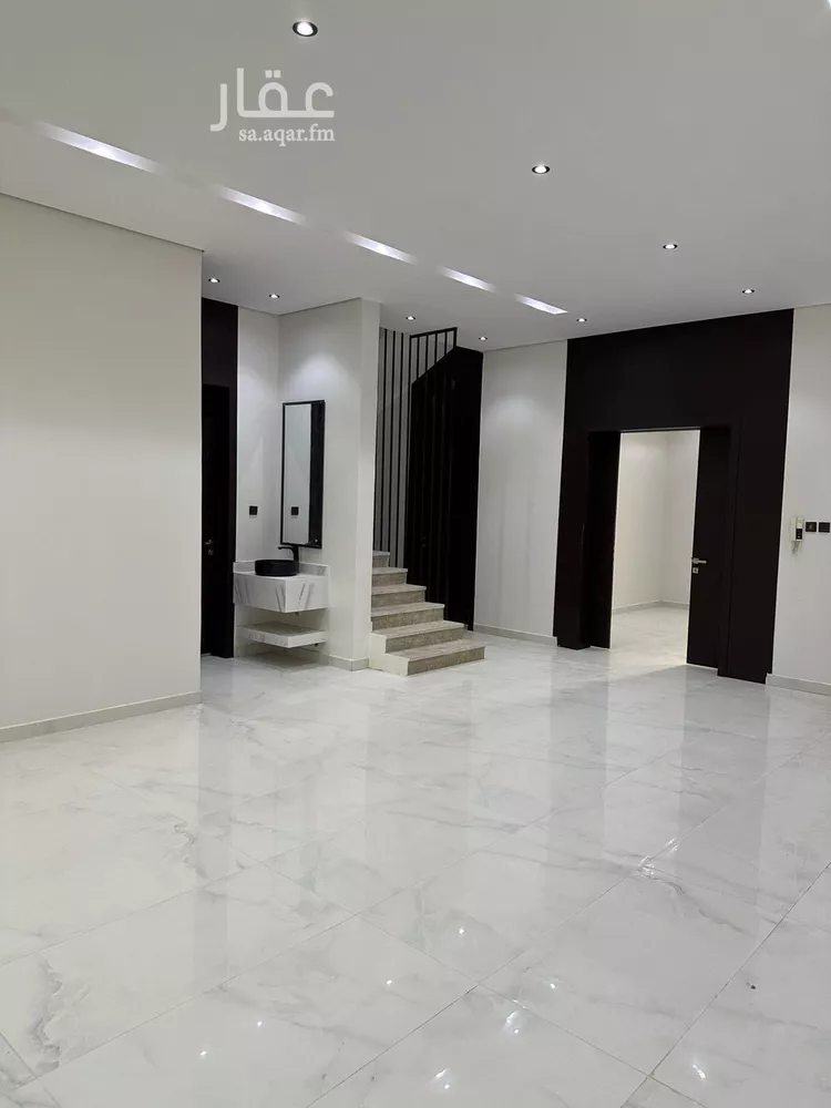 فيلا للبيع في شارع سلطان قابوس, حي المعيزيلة, مدينة الرياض, منطقة الرياض صورة 4